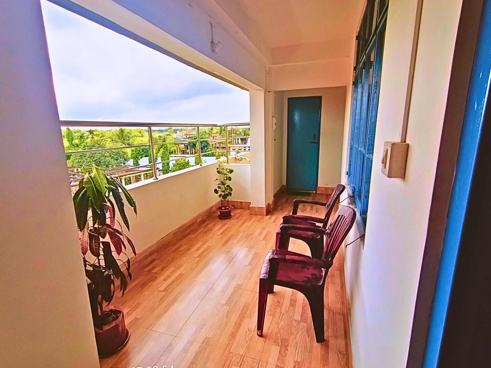 Taj Residency Holiday Homestay -Entire 1Bhk & 2Bhk Private Apartments -Call 767Ooo54Oo Jorhat Exterior photo