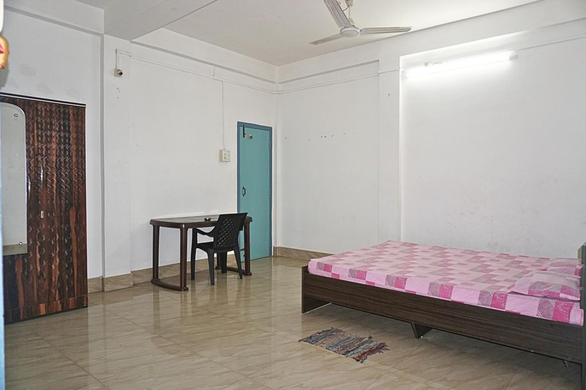 Taj Residency Holiday Homestay -Entire 1Bhk & 2Bhk Private Apartments -Call 767Ooo54Oo Jorhat Room photo